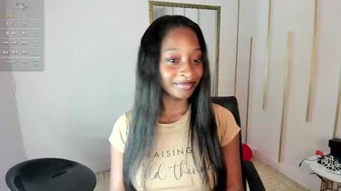 Snapshot of nayariskaya chatting on February 13, 2025, 6:05 pm Nayaris 3 online show from February 13, 2025, 6:05 pm
