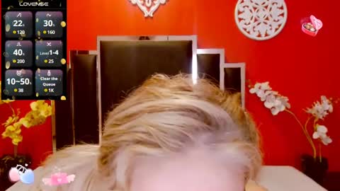 Snapshot of nayla_garner chatting on February 11, 2025, 5:40 pm Lady Nayla online show from February 11, 2025, 5:40 pm
