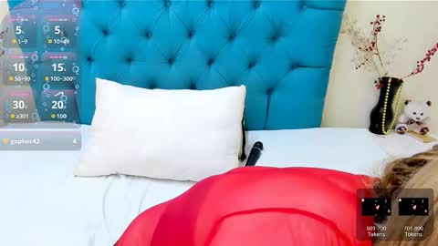 Lady Nayla online show from November 26, 2025, 4:19 pm