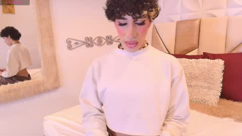 Snapshot of nayla_monroee chatting on January 11, 2026, 1:38 pm Nayla online show from January 11, 2026, 1:38 pm