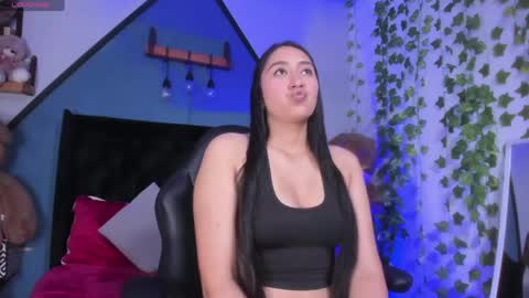 nayla_pierce online show from May 4, 2026, 12:56 pm