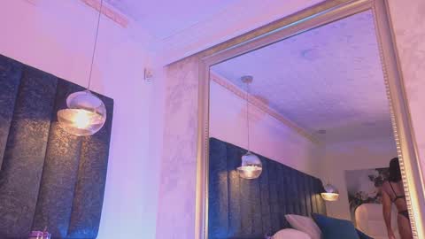 Snapshot of naylapot_ chatting on January 31, 2025, 5:42 pm Juli online show from January 31, 2025, 5:42 pm