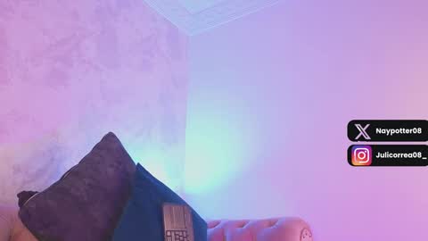 Snapshot of naylapot_ chatting on February 1, 2025, 3:07 pm Juli online show from February 1, 2025, 3:07 pm