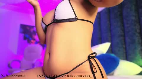 Snapshot of naylapot_ chatting on September 12, 2025, 11:43 am Juli online show from September 12, 2025, 11:43 am