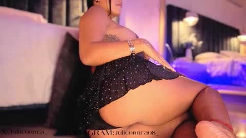 Snapshot of naylapot_ chatting on October 16, 2025, 11:00 am Juli online show from October 16, 2025, 11:00 am