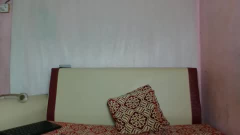 Snapshot of nayrah12 chatting on December 3, 2025, 9:40 am nayrah12 online show from December 3, 2025, 9:40 am