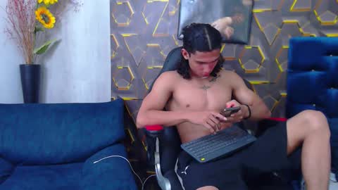 Snapshot of nazper_2 chatting on February 28, 2026, 1:45 pm NAZPER online show from February 28, 2026, 1:45 pm