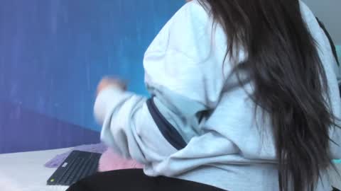 Nefertari online show from January 10, 2025, 2:23 pm