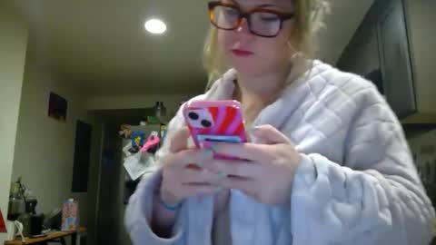 Snapshot of nealiana96 chatting on December 5, 2024, 1:49 pm Nealiana online show from December 5, 2024, 1:49 pm