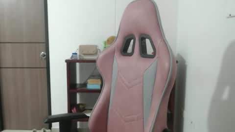 Snapshot of nebyula_star chatting on January 31, 2026, 8:18 pm Nebyula online show from January 31, 2026, 8:18 pm