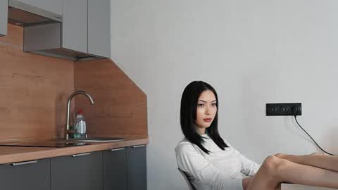 Snapshot of neferpitaa chatting on February 25, 2026, 5:17 am Kemi online show from February 25, 2026, 5:17 am