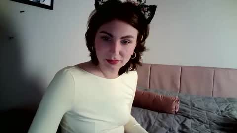 Snapshot of nefertiti_queen chatting on October 13, 2025, 8:20 pm nefertiti_queen online show from October 13, 2025, 8:20 pm