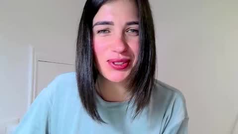 Snapshot of neferutt chatting on November 5, 2025, 7:03 pm Neferutt online show from November 5, 2025, 7:03 pm