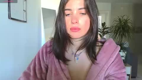 Snapshot of neferutt chatting on February 24, 2026, 11:19 am Neferutt online show from February 24, 2026, 11:19 am