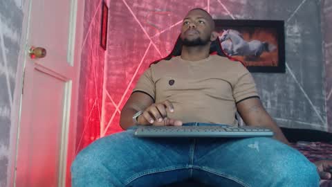 negritomeloso_k18 online show from October 20, 2025, 12:16 pm