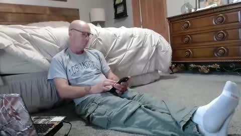 Snapshot of neighborguy4u chatting on November 24, 2025, 1:33 pm NEIGHBORGUY4U online show from November 24, 2025, 1:33 pm