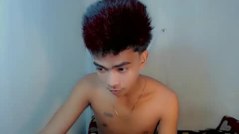 neil_asian69 online show from November 11, 2025, 11:27 pm