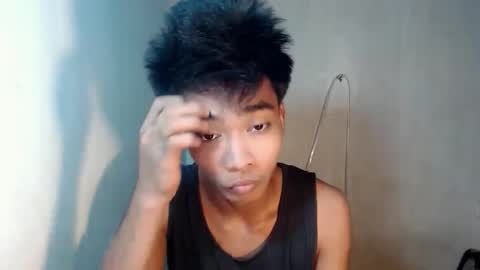 neil_asian69 online show from November 19, 2025, 9:31 am