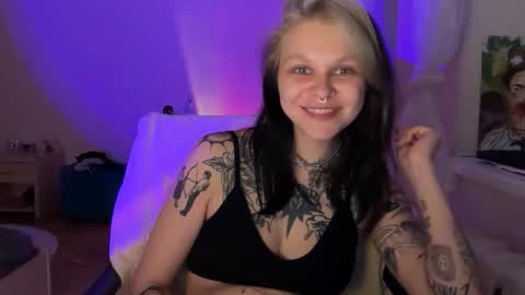 Neilanna online show from May 13, 2026, 7:11 pm