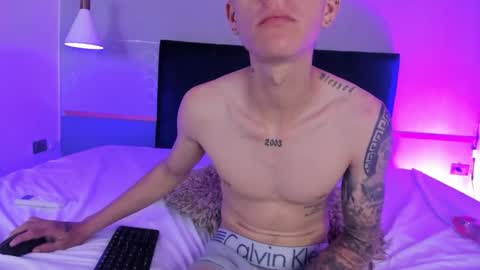 Snapshot of neill_lorde chatting on December 17, 2025, 8:37 pm Neill online show from December 17, 2025, 8:37 pm