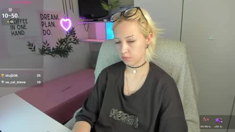 Kate online show from May 15, 2026, 8:49 pm