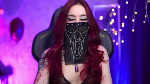 Snapshot of nelle_ chatting on March 17, 2026, 2:42 pm online show from March 17, 2026, 2:42 pm