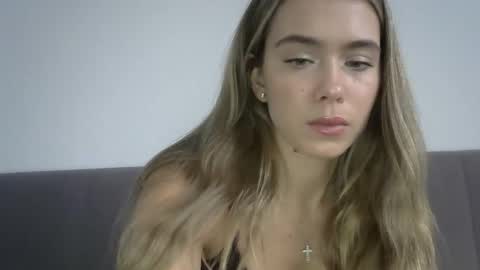 nelly_fortu online show from December 3, 2025, 10:57 am