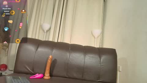 Snapshot of nelly_willd chatting on February 27, 2026, 1:00 pm nelly online show from February 27, 2026, 1:00 pm