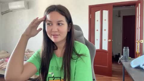 Snapshot of nellyfischer chatting on February 17, 2025, 7:26 am Nelly online show from February 17, 2025, 7:26 am