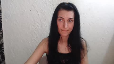 Snapshot of nensyfay_ chatting on May 1, 2026, 7:51 pm Nensy online show from May 1, 2026, 7:51 pm