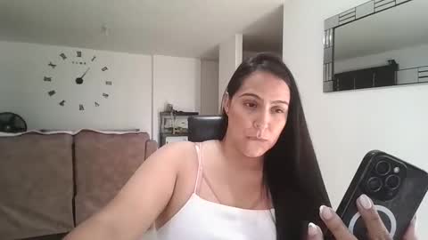 kelly lopez online show from October 22, 2025, 6:07 pm