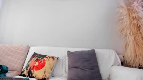 Snapshot of neo_dimou chatting on December 17, 2025, 12:22 pm Jordan online show from December 17, 2025, 12:22 pm