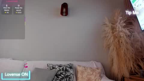 Snapshot of neo_dimou chatting on January 9, 2026, 12:19 pm Jordan online show from January 9, 2026, 12:19 pm