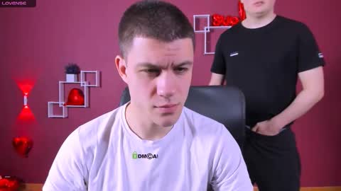 Snapshot of neo_raze_ chatting on February 18, 2026, 8:38 pm neo_raze_ online show from February 18, 2026, 8:38 pm