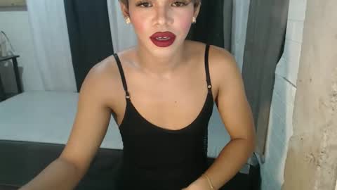 neomi online show from October 23, 2025, 7:07 am