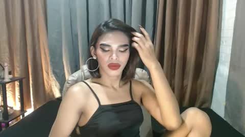 Snapshot of neomi_hardcock chatting on February 7, 2026, 2:32 pm neomi online show from February 7, 2026, 2:32 pm