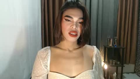 Snapshot of neomi_hardcock chatting on February 19, 2026, 3:19 pm neomi online show from February 19, 2026, 3:19 pm