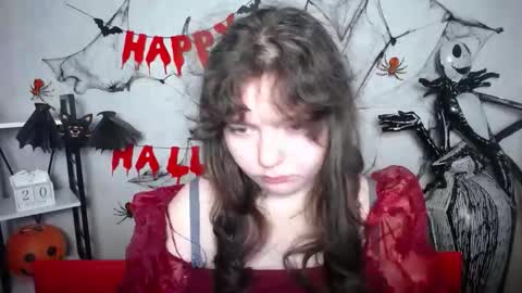 Snapshot of neonilalisova chatting on October 20, 2025, 11:21 am NeonilaLisova online show from October 20, 2025, 11:21 am