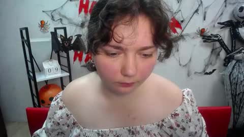 Snapshot of neonilalisova chatting on November 10, 2025, 12:15 pm NeonilaLisova online show from November 10, 2025, 12:15 pm