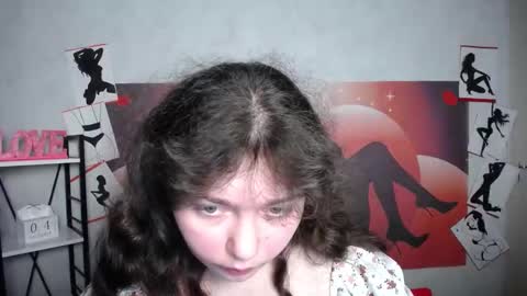 Snapshot of neonilalisova chatting on December 4, 2025, 7:06 am NeonilaLisova online show from December 4, 2025, 7:06 am