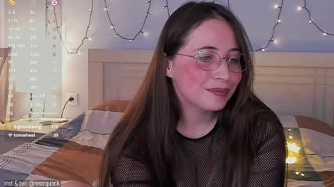 Snapshot of neonquack chatting on December 29, 2024, 4:51 pm Riley online show from December 29, 2024, 4:51 pm