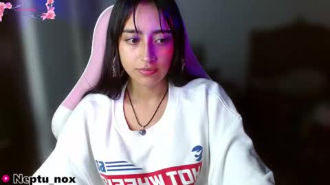 Snapshot of neptu_noxx chatting on February 7, 2026, 2:26 am Neptu noxx online show from February 7, 2026, 2:26 am