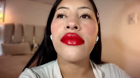 Snapshot of nerak_a chatting on January 9, 2025, 6:47 pm Helena    Every Friday new video for my fan club loves  online show from January 9, 2025, 6:47 pm