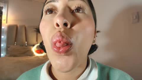 Snapshot of nerak_a chatting on January 31, 2025, 12:28 am Helena    Every Friday new video for my fan club loves  online show from January 31, 2025, 12:28 am