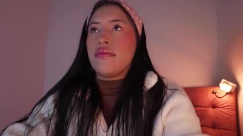 Snapshot of nerak_a chatting on October 16, 2025, 6:09 pm Helena    Every Friday new video for my fan club loves  online show from October 16, 2025, 6:09 pm