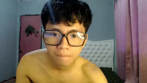 Ethan online show from May 19, 2026, 10:05 pm