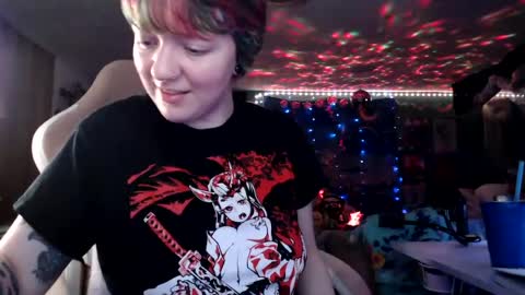 Snapshot of nerdy_squirty chatting on July 14, 2026, 7:57 am NerdySquirty online show from July 14, 2026, 7:57 am