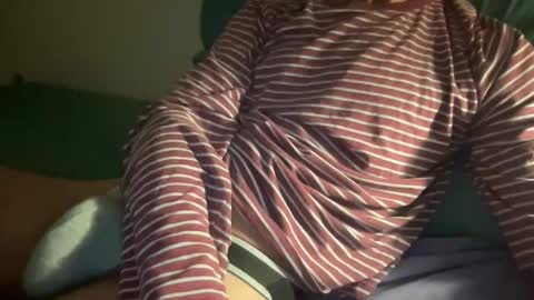 Snapshot of nerdydong chatting on December 21, 2025, 1:24 am Xavy online show from December 21, 2025, 1:24 am