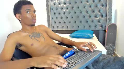 Snapshot of nero_reyd chatting on February 25, 2026, 7:34 pm Nero online show from February 25, 2026, 7:34 pm