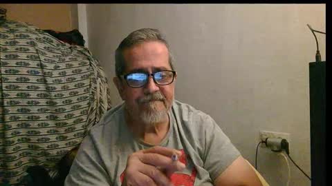 Snapshot of neron401 chatting on November 17, 2025, 9:31 pm neron401 online show from November 17, 2025, 9:31 pm